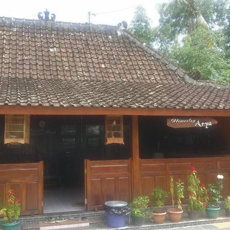 Homestay Arya Mangunan Bantul Bagian luar foto